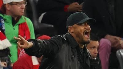 Vincent Kompany Dilarikan ke Rumah Sakit Usai Pingsan